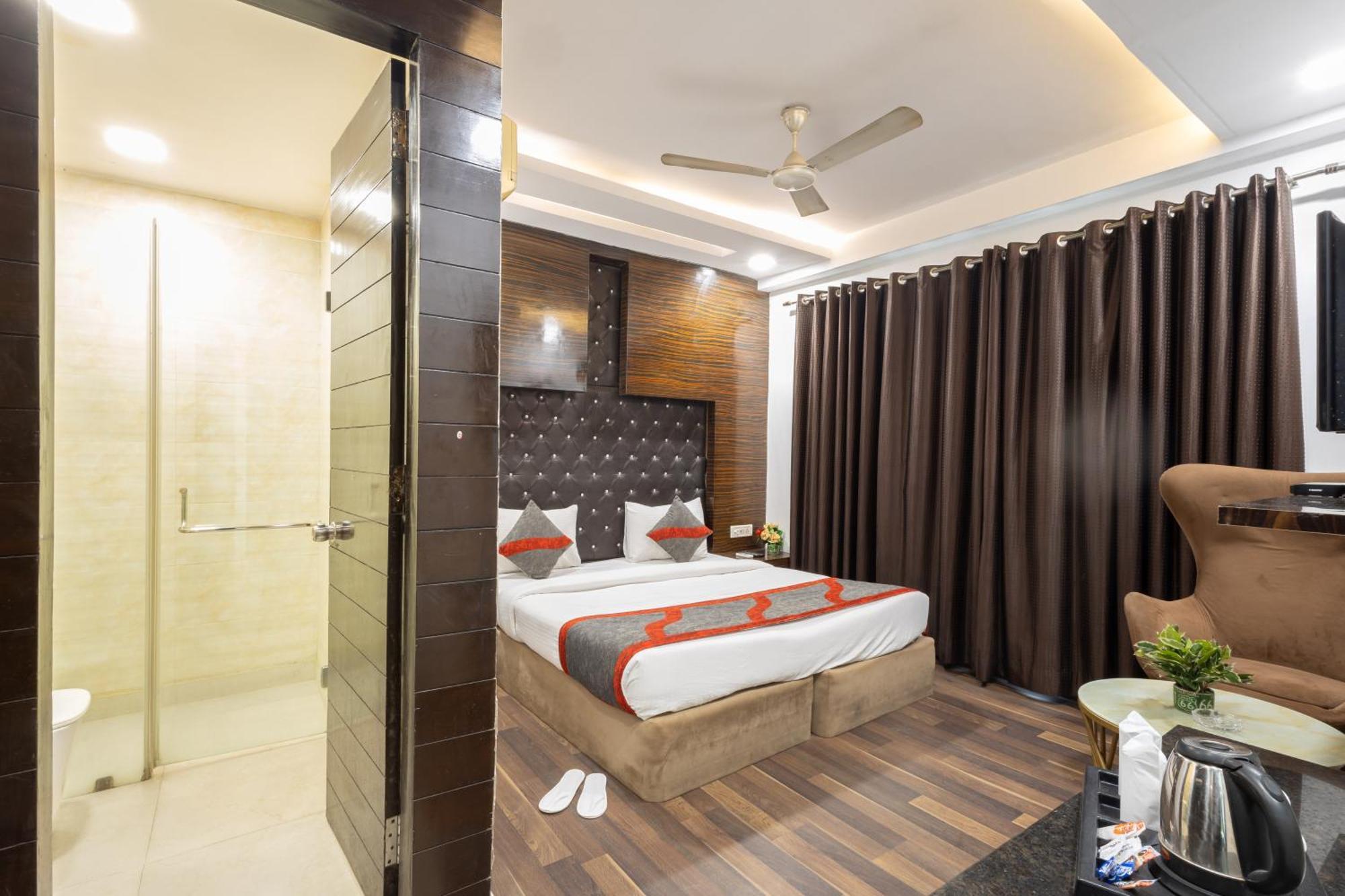 Hotel Gold Souk - Karol Bagh Delhi  Luaran gambar