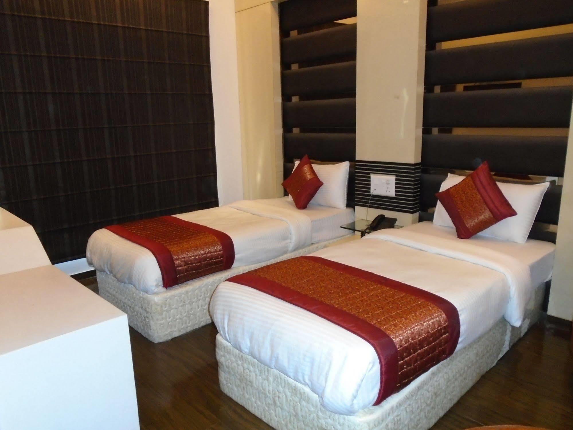 Hotel Gold Souk - Karol Bagh Delhi  Luaran gambar