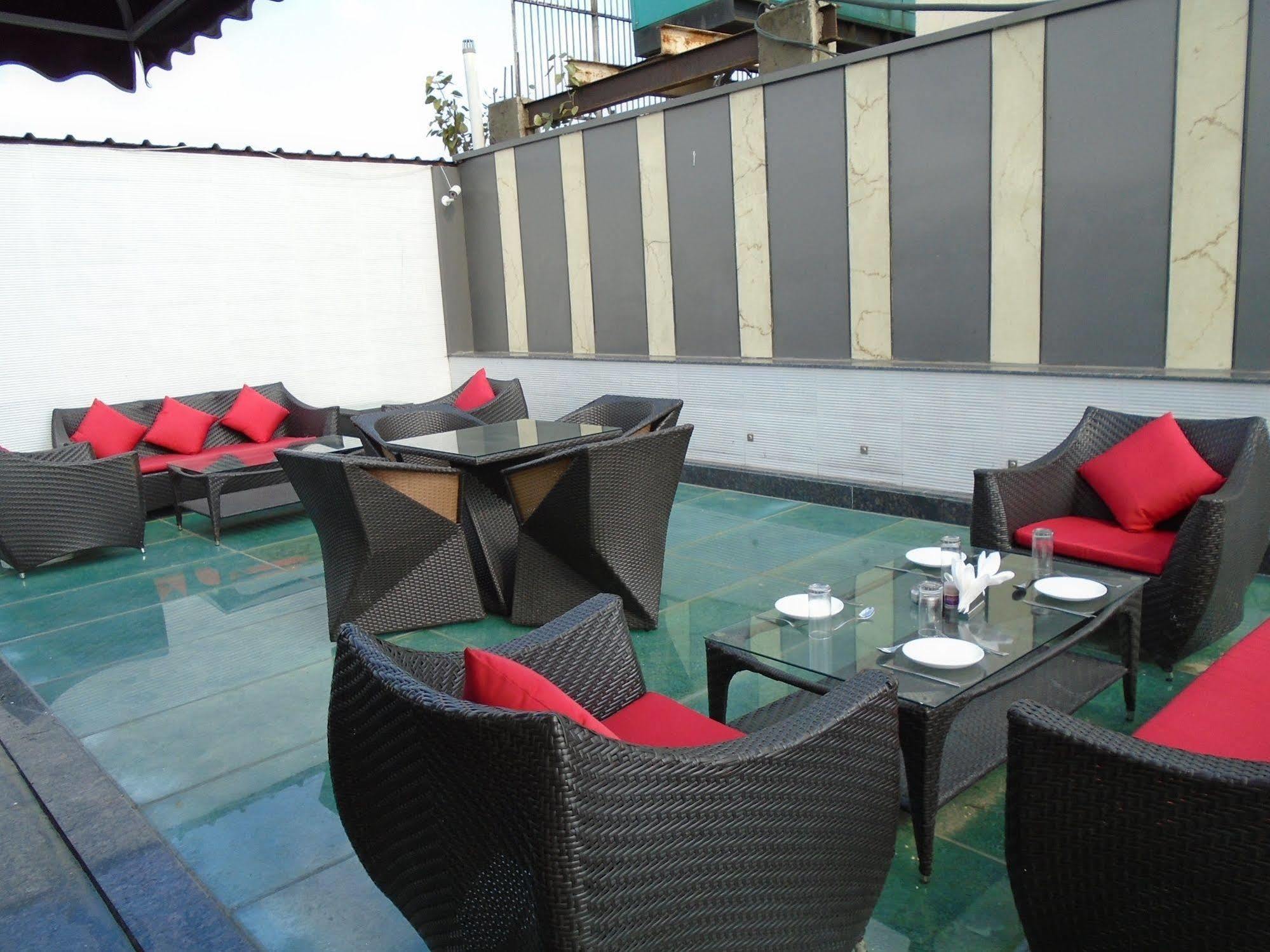 Hotel Gold Souk - Karol Bagh Delhi  Luaran gambar